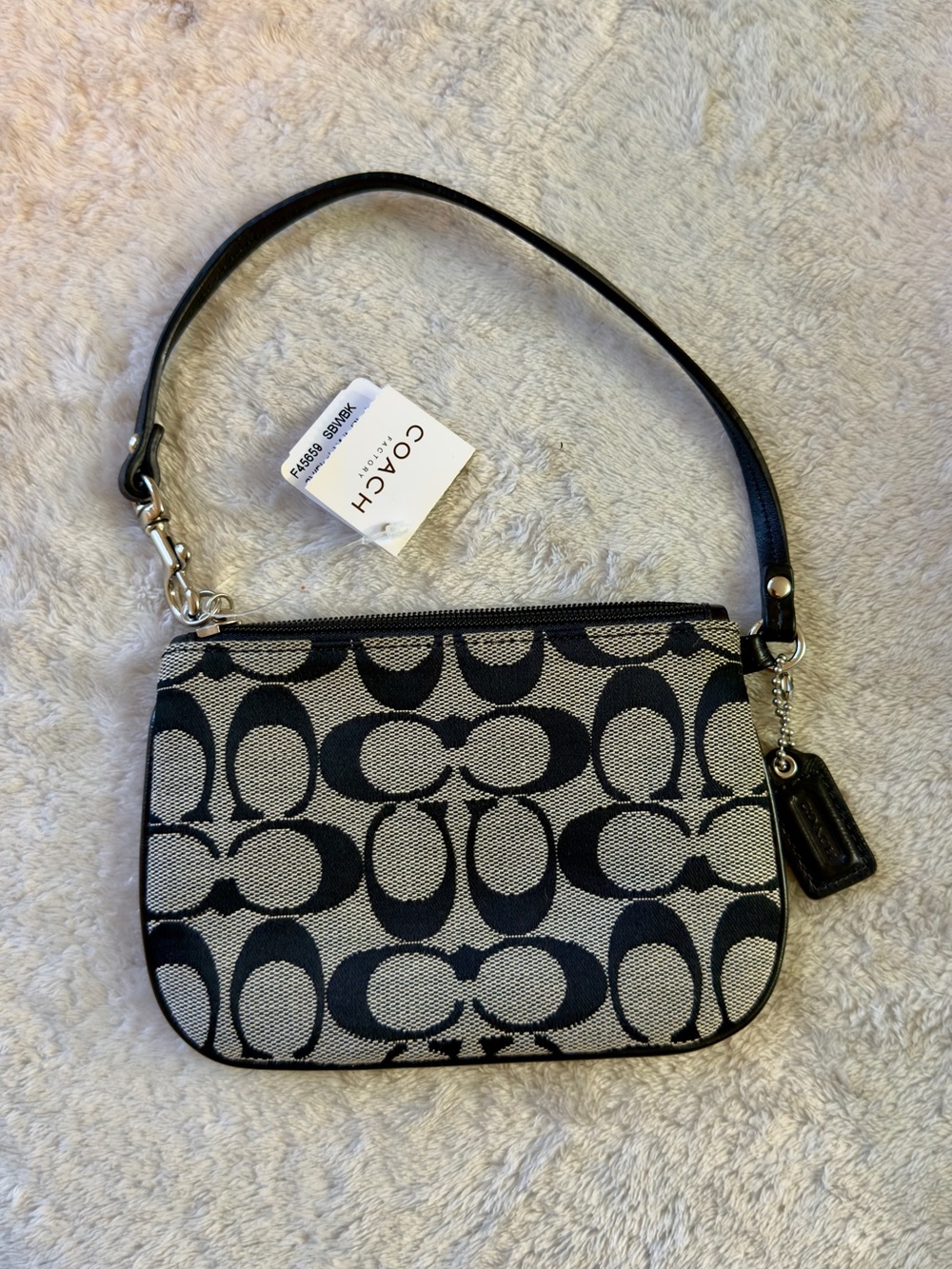 Coach Signature Small Wristlet F45659 Black/White lMonogram-New with tags (NWT)